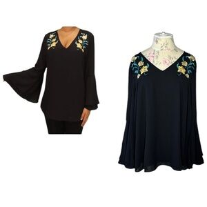 Thalia Sodi BOHO floral embroidered black bell sleeve  blouse Size Large NWT